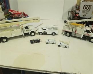 Bucket Trucks / 6 in various sizes / See PIX