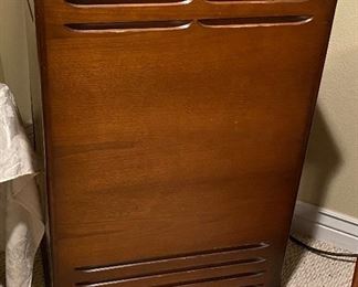 This NICE 147 Leslie Speaker works Beautifully and Sounds Amazing.