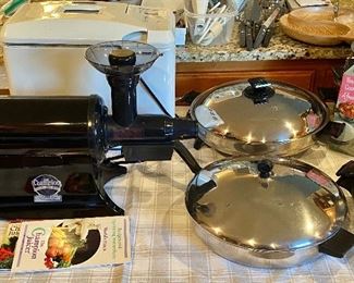 Stainless cooking pans