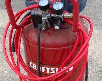 Working perfectly Craftsman 160 PSI air compressor, 26 gal.