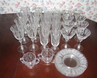 TIFFIN LOVE LACE ELEGANT DEPRESSION GLASS.  31 PIECES.