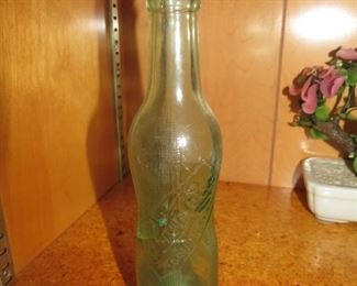 VINTAGE DURHAM PEPSI BOTTLE.  AS IS.