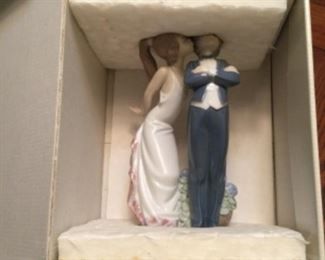 Lladro in original box. 0555. Let’s Make Up