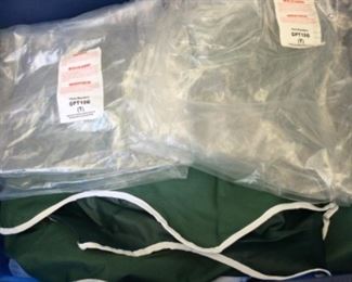 New Kings Canopy scalloped green and white cover 10 by 10