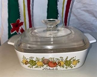 Corning Ware Set of 2 Casseroles $10.00 for both (see next photo)