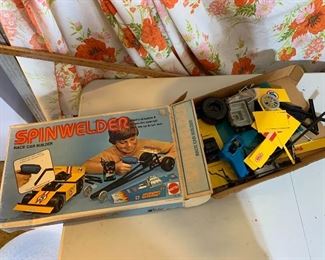 Spinwelder Race Car Builder Mattel $6.00