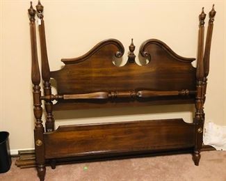 Antique 4 Poster Bed with Frame Queen