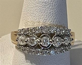 Ring with diamonds, just come to the sale and try it on, it is beautiful!
