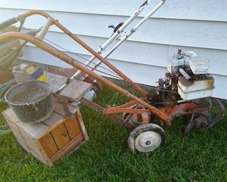 Tiller/ cast iron pot