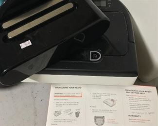 Neato Botvac Connected Wi-Fi Enabled Robot Vacuum, Compatible with Alexa