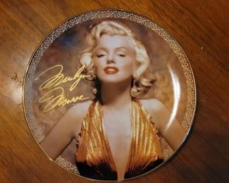 Vintage Marilyn Monroe Collectors Plate (new in box with paperwork)