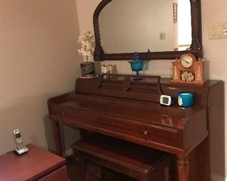 Piano, bench, antique mirror, mantle clock, two drawer file