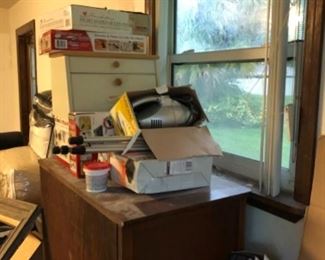 Assorted cabinetry, housewares and small appliances