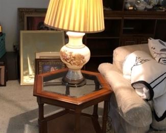 Pair of lamps, pair of end tables