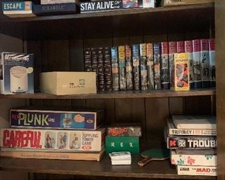 Vintage Chinese Checkers Various Board Games.