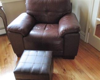 Comfortable Leather Sofa Suite