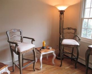 Pub/Counter Seating & Lighting