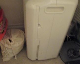 Dehumidifier 