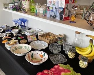 MAGIC BULLET AND TONS OF KITCHENWARE