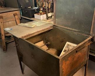 Early 1900s Western Electric dishwasher ..............To Register and To Bid go to https://capitolsalesservices.hibid.com..