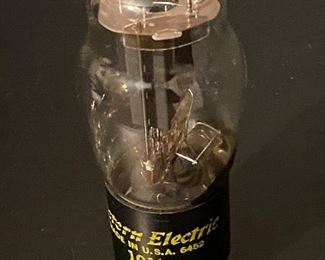 Western Electric vacuum tube 101L ...........To Register and To Bid go to https://capitolsalesservices.hibid.com..