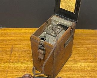 WWI US Army portable camp telephone