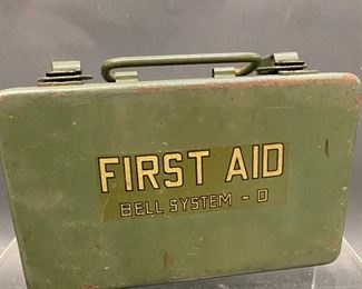Vintage Belly System First Aid kit