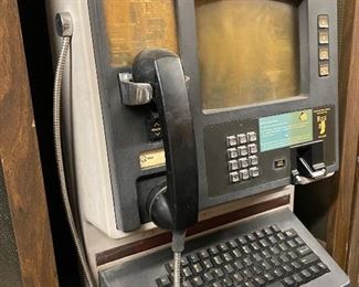 Early 1990s AT&T Public Phone 2000 ...To Register and To Bid go to https://capitolsalesservices.hibid.com..