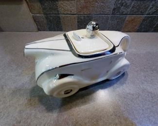 Art Deco Racing Car Teapot by Sadler - made in England Reg #820236