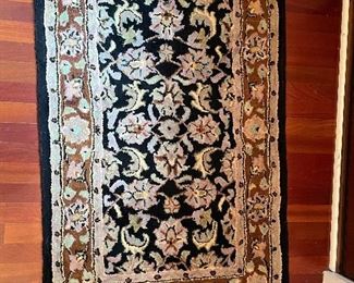 Area rug, 3' x 2'