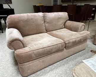 Henredon love seat