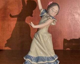 Ladro dancer