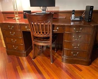 Sligh Desk & Chair