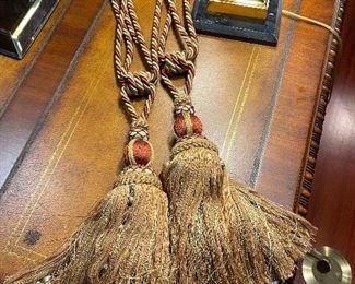 Pair of tassels