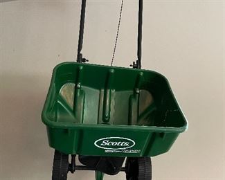 Scott's fertilizer spreader