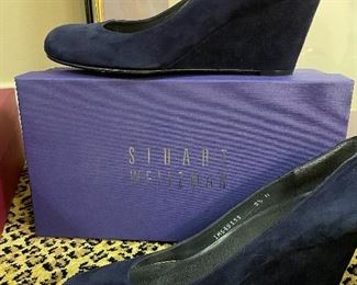 Stuart Weitzman navy blue suede wedges, practcally new, Size 10