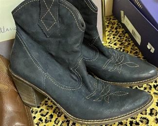 Paul Green cowboy boots, Size 10