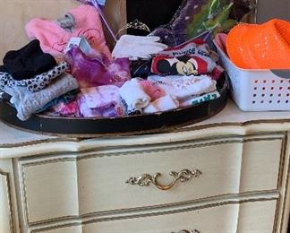 American of Martinsville 3-Drawer Dresser/Nightstand