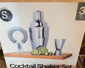 Cocktail Shaker Set