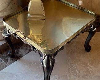 End Table w Brass Tray Top