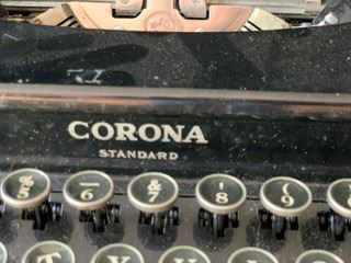 Corona Standard Typewriter - 1930's