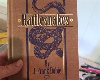 Rattlesnakes bu J Frank DObie