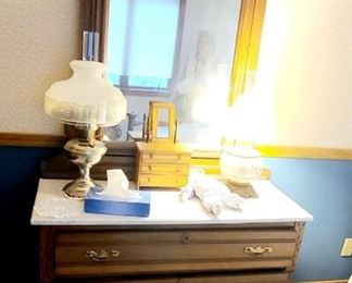 Dresser/Mirror with marble top