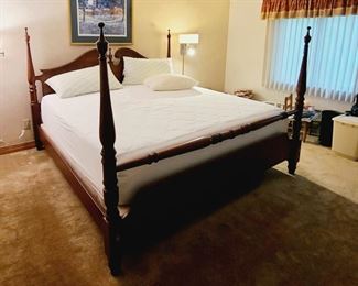 King Size poster bed