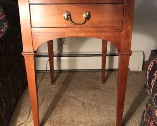 5 of 6 - Rectangle side table (2/2)