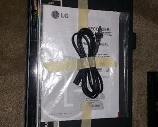 LG VHS Player 1/2