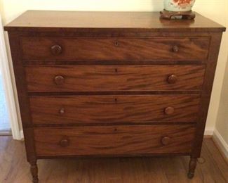 Antique Cherry Sheraton 4 Drawer Graduated Sizes Beautiful Inlay