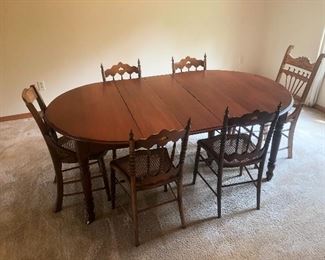 Wood Dining Table with 6 Chairs and 3 Leafs! 2/3