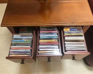 CD Holder Sidetable 2/2