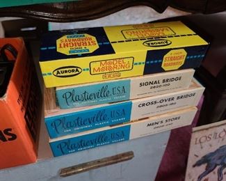 Aurora & Plasticville